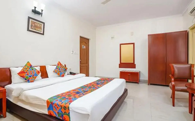 Fabhotel The Kings Suites