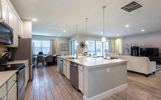 Broad Oak Villa Solterra 3