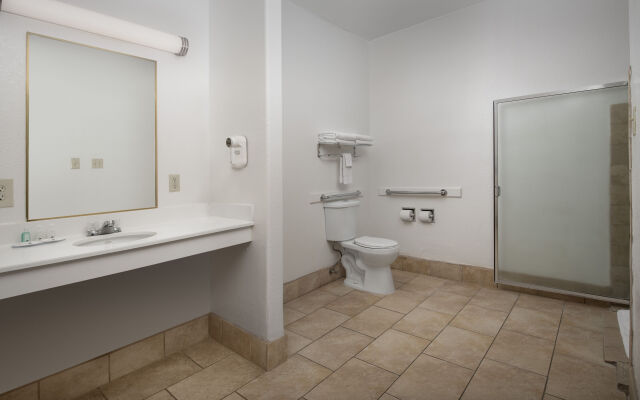 Quality Inn & Suites Gallup I-40 Exit 20