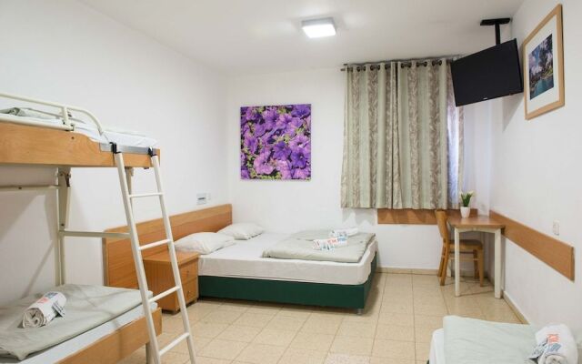 HI Maayan Harod Hostel