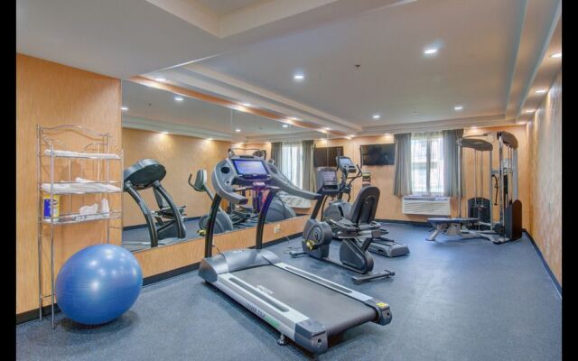 Baymont Inn & Suites Kingston Plymouth Bay