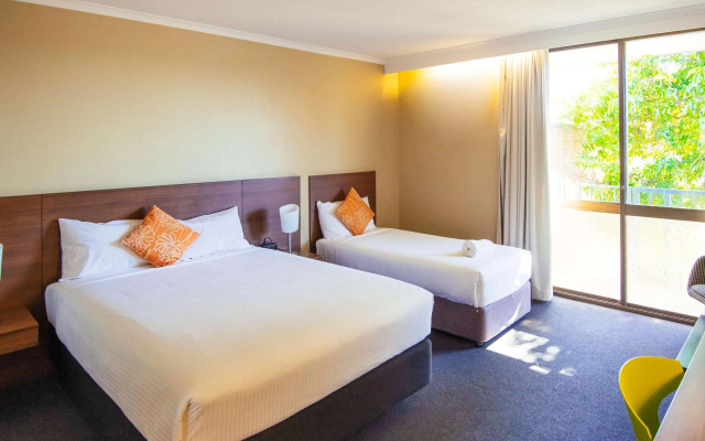 Ibis Styles Mt Isa Verona – Guest Rooms – Mount Isa