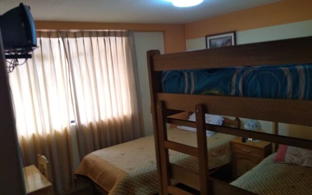 Hostal Vista al Lago