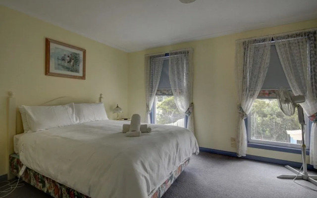 Beach Breeze Apartment