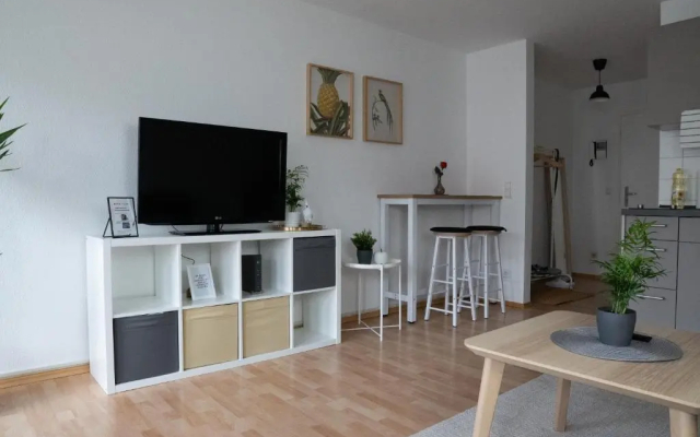 FULL HOUSE Studios - Southern Prime Apartment