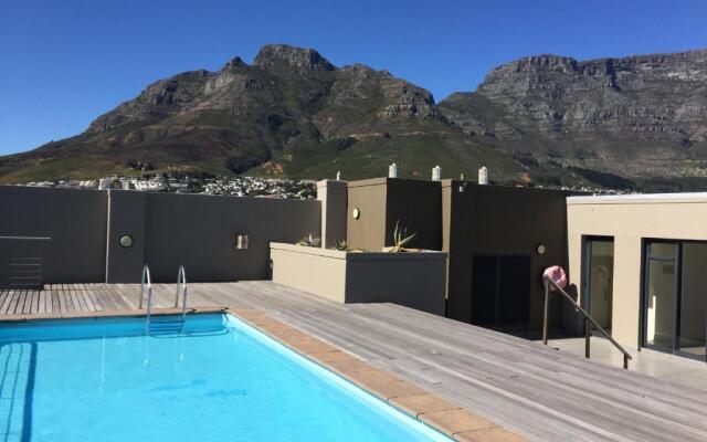 Urban Oasis at The Four Seasons