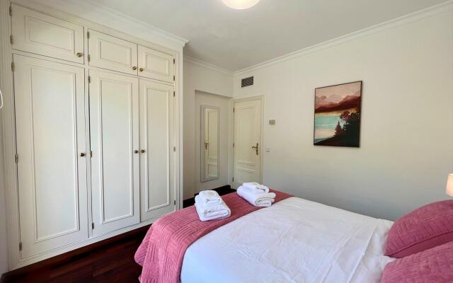 Vilamoura Central 2 With Pool by Homing