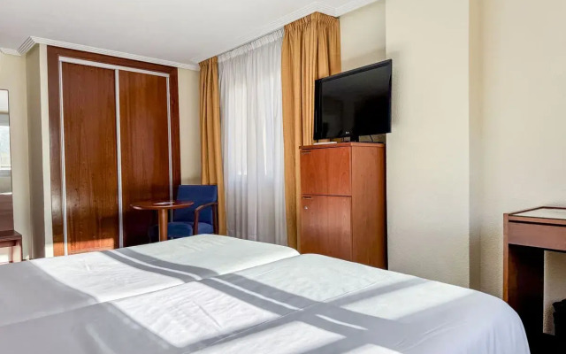 Torreluz Centro Hotel