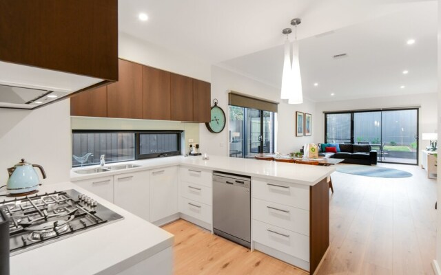 Boutique Stays - Caulfield Central