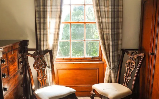 Old Kilmun House