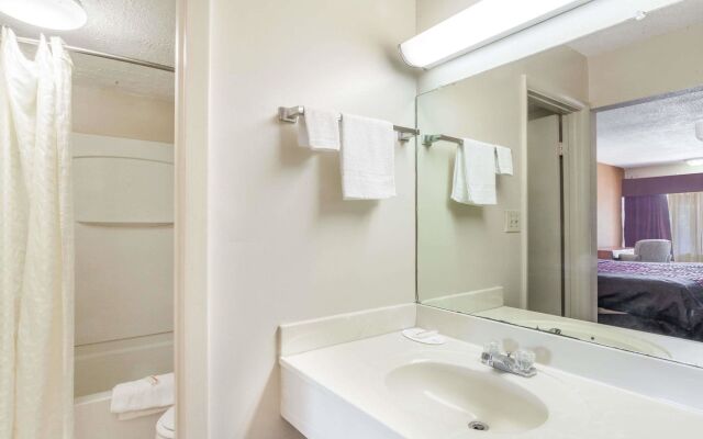 Knights Inn Murfreesboro