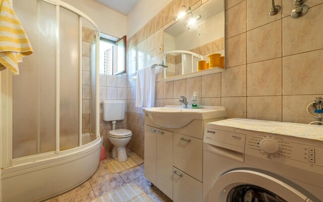 Beautiful Apartment in Zadar With 2 Bedrooms and Wifi