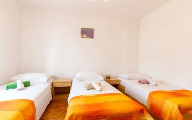 Welcoming Apartment in Tribanj With Terrace
