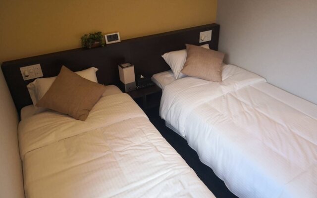 R Hotel Namba South