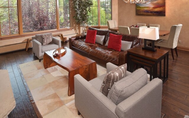 Ski In/out Lodge With Private Lifts, 2br 2ba Next To Golf 2 Bedroom Condo by RedAwning