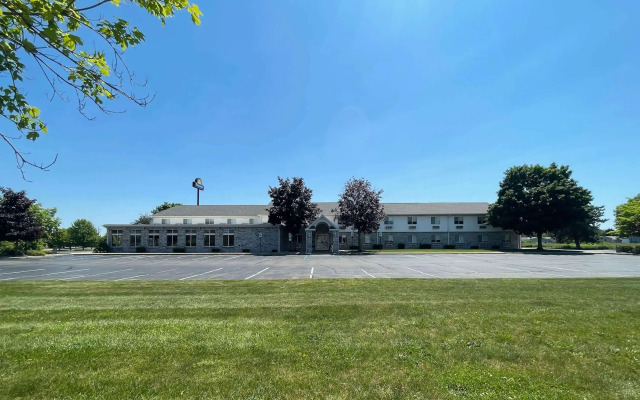 Days Inn by Wyndham Imlay City
