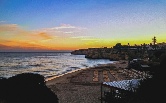 Charming 2-bed Apartment in Armacao de Pera