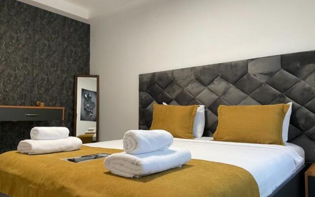 Lion Hotel Alacatı