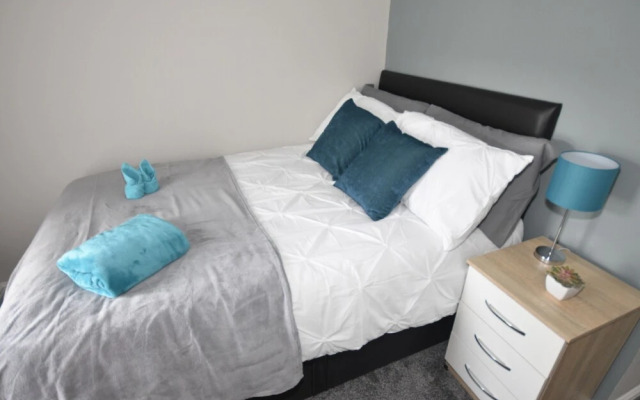 Townhouse @ 32 Penkhull New Road Stoke