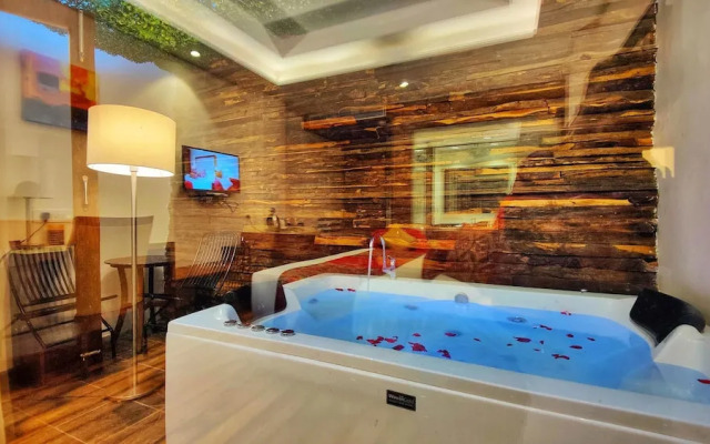 Royale Retreat
