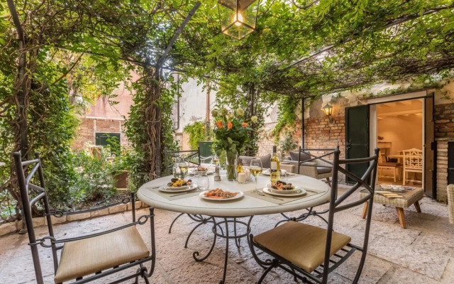 La Baruffa With Private Garden