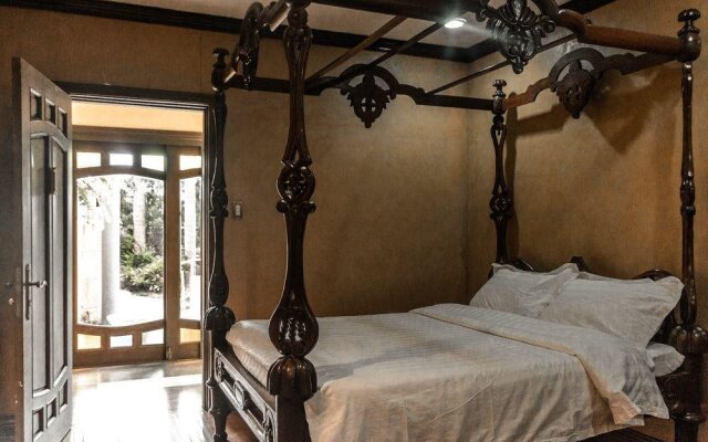 Altamira Boutique House
