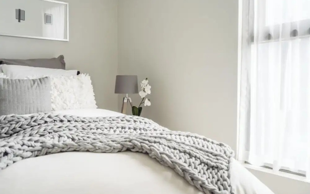 Sky Homes on Queen – Guest Rooms – Brisbane