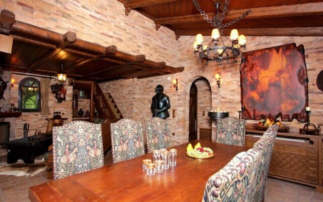 Red Bishop Villa