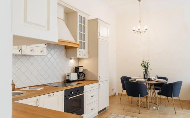 Hamptons Home by Loft Affair