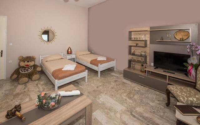 House with view in Kissamos