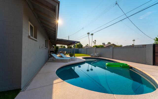 Splash Relax in Scottsdale