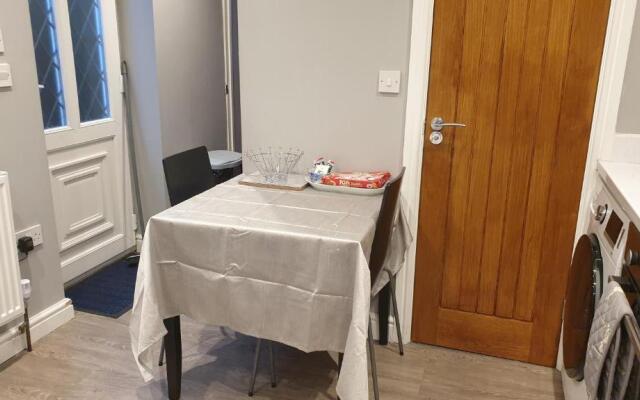 Bracknell Small Studio