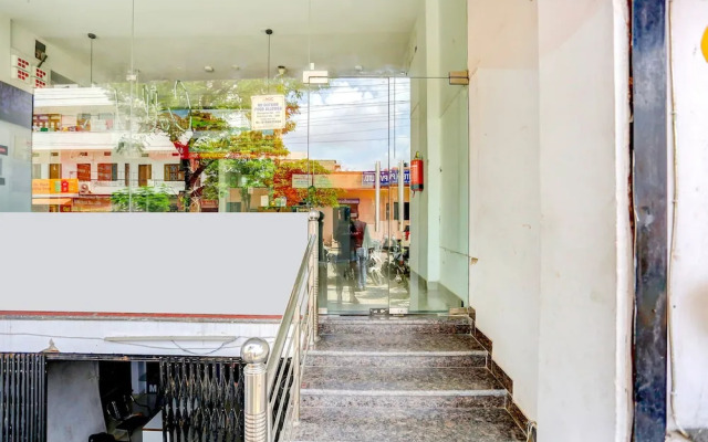 FabHotel Grand Capitol