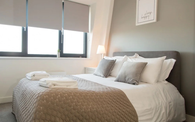 City Stay Apartments - Platform