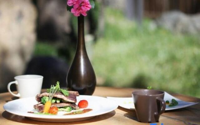 Trustay Resort