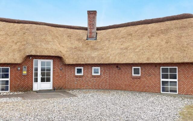 12 Person Holiday Home in Ringkobing-by Traum