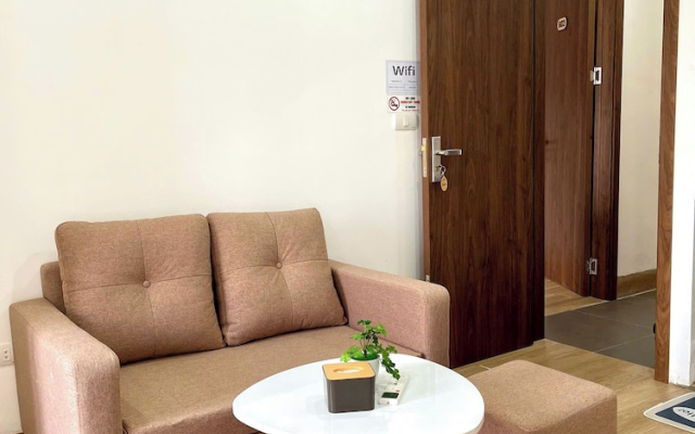 Alley Home & Apartment
