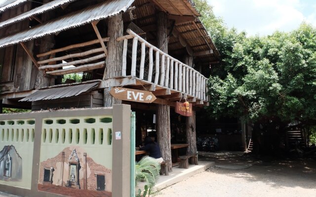 Baan Eve Guesthouse