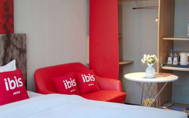 Ibis Chengdu Hi-Tech Zone Longhu Hotel