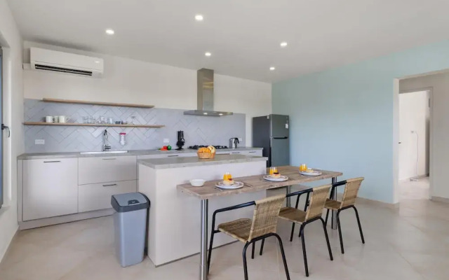 Modern NEW 2br1ba Nature Escape Great Location