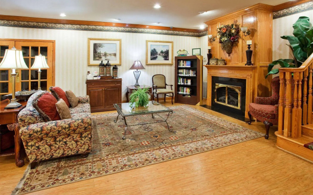 Country Inn & Suites by Radisson, Newnan, GA