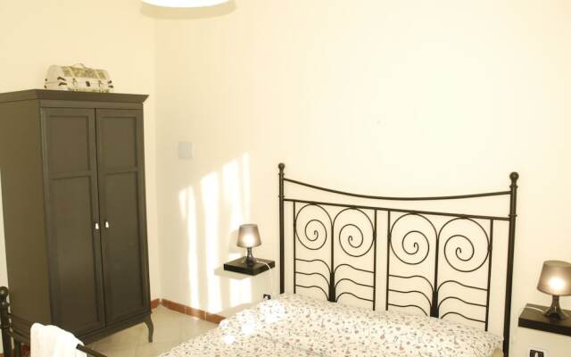 Cozy Holiday Home in Trecase With Balcony - Casa per Ferie