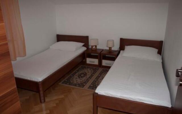 Apartments Pečnik