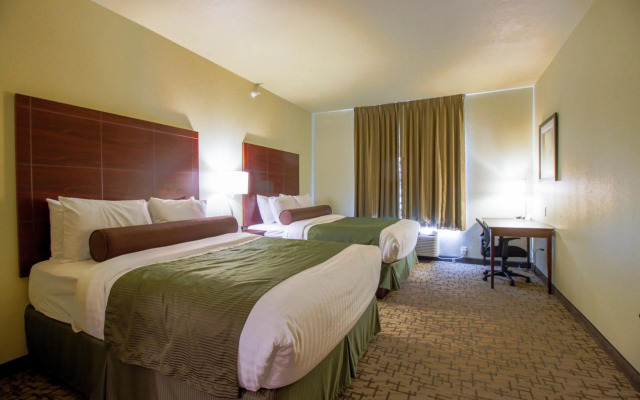 Cobblestone Hotel & Suites – Devils Lake