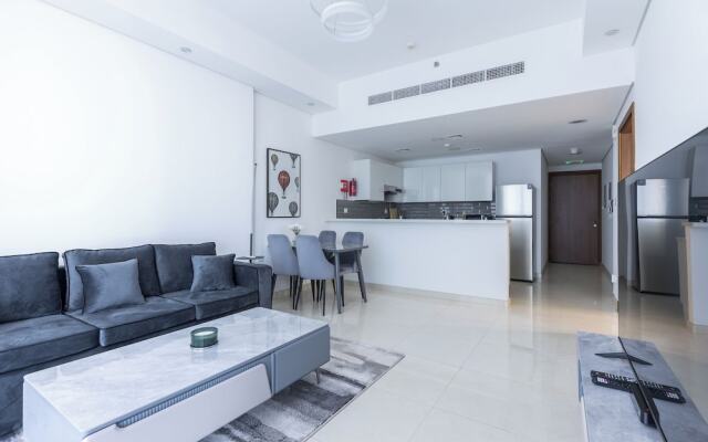 Waves Tower by KASCO