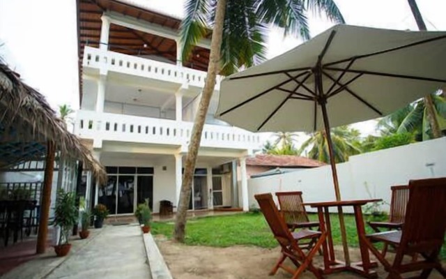 Tharanga Surfing Villa