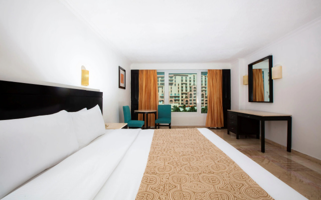Krystal Cancun - Image 6