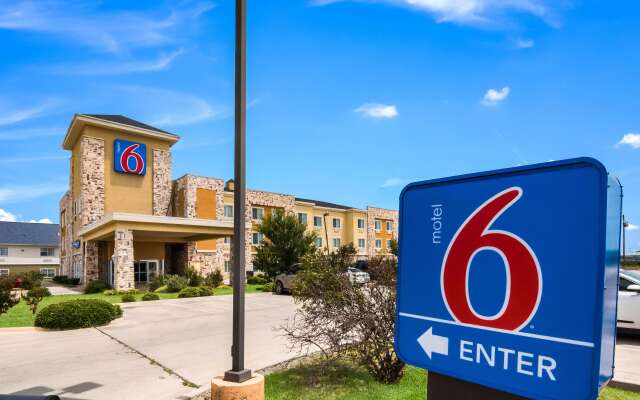 Motel 6 Mineral Wells, TX