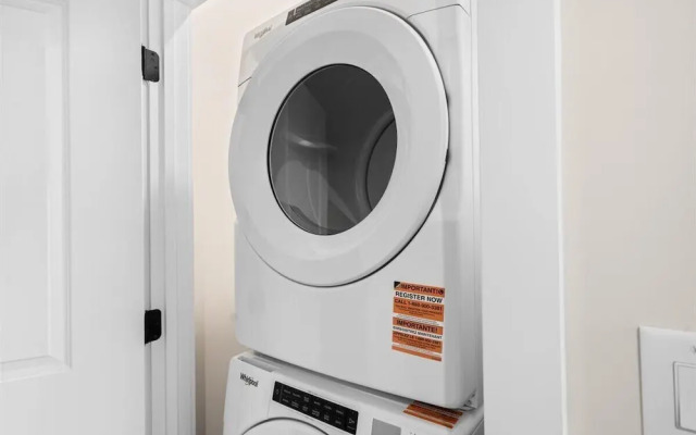 Luxe King 3BR Townhouse in Uptown CLT