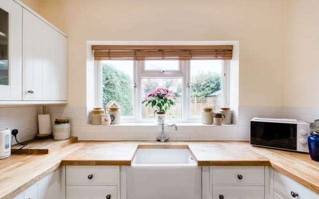 Whitstable's Beachcombers, Sleeps 10, Dog Friendly